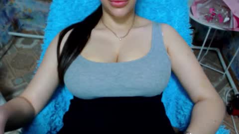 Snapshot of seu_cute chatting on November 12, 2025, 8:37 am seu_cute online show from November 12, 2025, 8:37 am