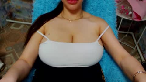 Snapshot of seu_cute chatting on November 18, 2025, 7:24 am seu_cute online show from November 18, 2025, 7:24 am