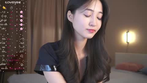 Snapshot of seulbi chatting on May 3, 2026, 8:09 am Sana online show from May 3, 2026, 8:09 am