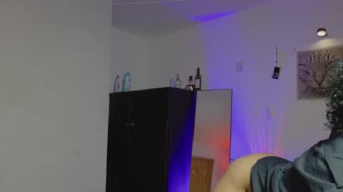 Alexis online show from April 18, 2026, 12:58 am