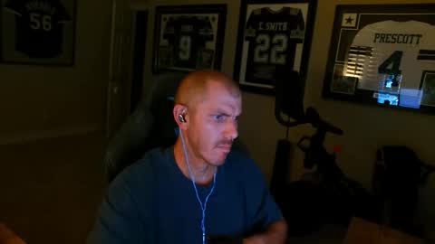sex_l0v3r online show from May 16, 2026, 8:00 am