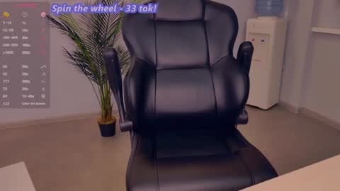 Melissa online show from January 9, 2025, 1:02 pm