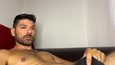 Lucenzo  online show from September 12, 2025, 8:14 am