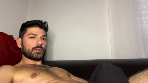 Lucenzo  online show from December 17, 2025, 10:32 am