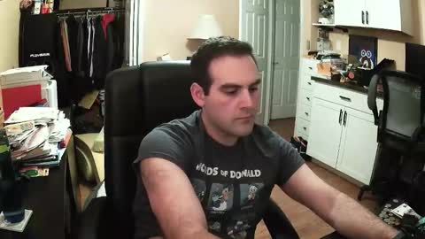 Snapshot of sexfungames chatting on December 5, 2025, 1:14 am Kyle online show from December 5, 2025, 1:14 am