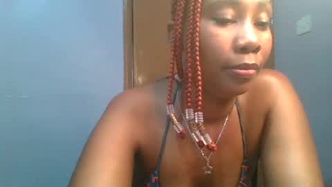 Snapshot of sexie_curvie chatting on February 16, 2025, 7:26 am Maggie online show from February 16, 2025, 7:26 am
