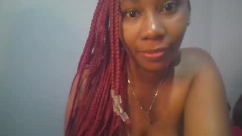 Snapshot of sexie_curvie chatting on February 28, 2025, 4:10 am Maggie online show from February 28, 2025, 4:10 am