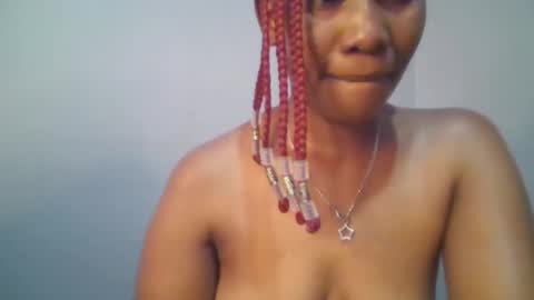 Snapshot of sexie_curvie chatting on March 5, 2025, 2:45 pm Maggie online show from March 5, 2025, 2:45 pm