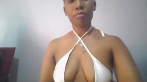 Snapshot of sexie_curvie chatting on March 9, 2025, 12:42 pm Maggie online show from March 9, 2025, 12:42 pm