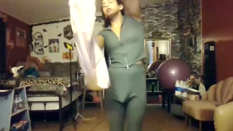 sexiwhiskey699 online show from October 5, 2025, 5:17 am