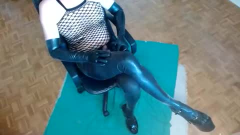 Snapshot of sexmastre12 chatting on April 11, 2026, 9:46 am Christina Stacy online show from April 11, 2026, 9:46 am