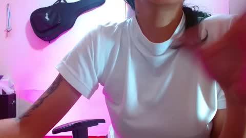 sexmilkdirty online show from December 12, 2024, 2:04 am