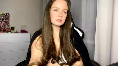 My name is Mia whats yours online show from December 24, 2024, 7:11 pm