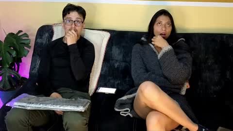 KhidaMilo online show from September 19, 2025, 3:52 am