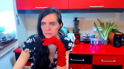 sexqueen1111 online show from March 4, 2025, 6:37 am