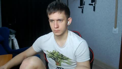 sexstivelove  online show from April 22, 2026, 2:18 pm
