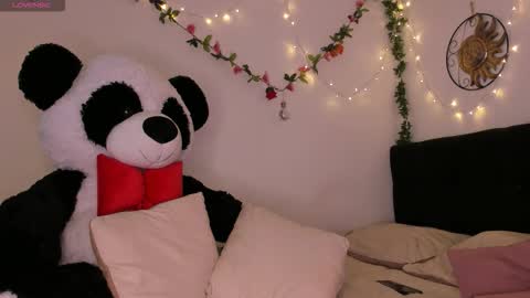 Ask me  online show from September 15, 2025, 3:39 am