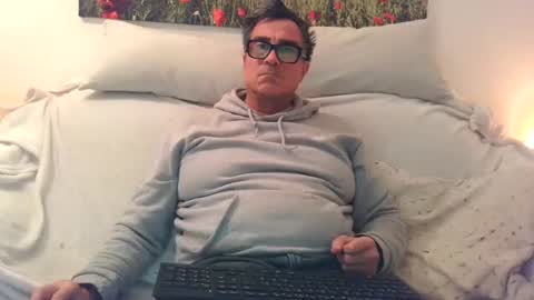 Sexurbation online show from December 2, 2024, 8:00 pm