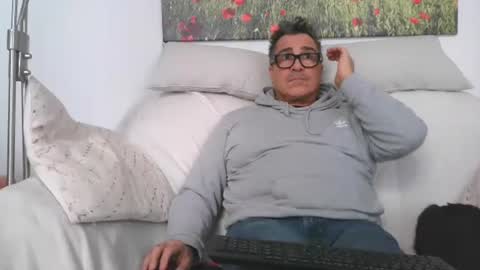 Sexurbation online show from March 9, 2025, 1:37 pm