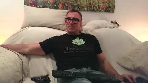 Snapshot of sexurbation chatting on May 23, 2026, 8:24 pm Sexurbation online show from May 23, 2026, 8:24 pm