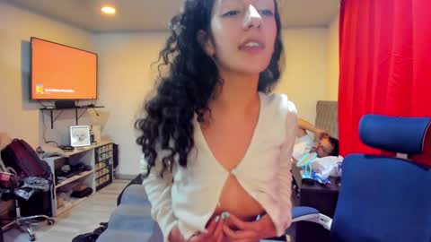 Jax and Lu online show from January 5, 2025, 10:50 pm