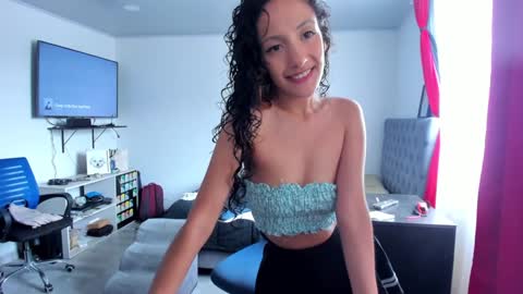 Jax and Lu online show from January 6, 2025, 3:29 pm