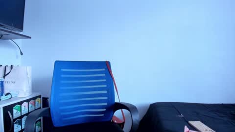 Jax and Lu online show from January 17, 2025, 10:23 pm