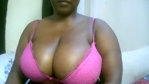 sexxi_ebony online show from March 20, 2026, 2:16 am