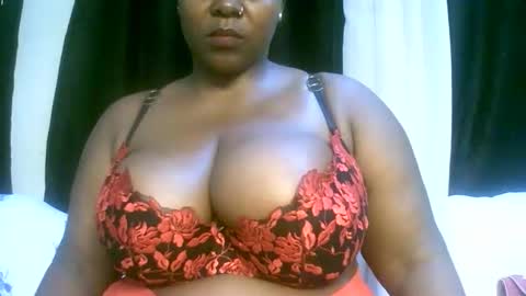 sexxi_ebony online show from April 20, 2026, 7:37 pm
