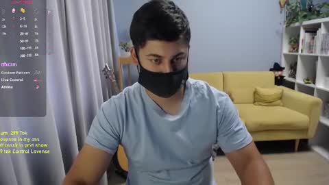 Snapshot of sexxxdickbig chatting on July 22, 2026, 9:01 am Tommy online show from July 22, 2026, 9:01 am