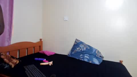 Snapshot of sexxy_butty chatting on June 17, 2026, 9:34 am Gigie online show from June 17, 2026, 9:34 am