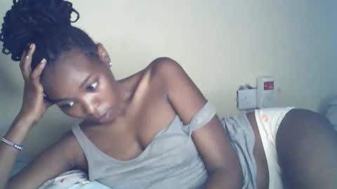 Snapshot of sexxy_curvy23 chatting on May 9, 2026, 2:17 am sexxy_curvy23 online show from May 9, 2026, 2:17 am