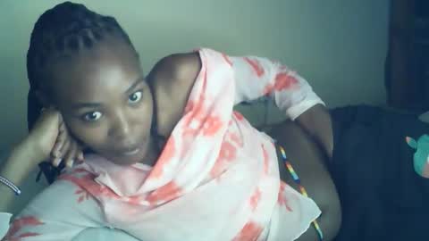 Snapshot of sexxy_curvy23 chatting on June 5, 2026, 4:08 am sexxy_curvy23 online show from June 5, 2026, 4:08 am