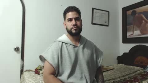 sexxy man online show from December 4, 2024, 5:38 am