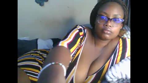 Snapshot of sexxy_mish chatting on June 2, 2026, 4:03 am sexxy_mish online show from June 2, 2026, 4:03 am