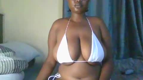 Snapshot of sexxy_mish chatting on July 8, 2026, 4:39 am sexxy_mish online show from July 8, 2026, 4:39 am