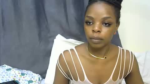 sexxy_montana online show from April 19, 2026, 5:56 pm