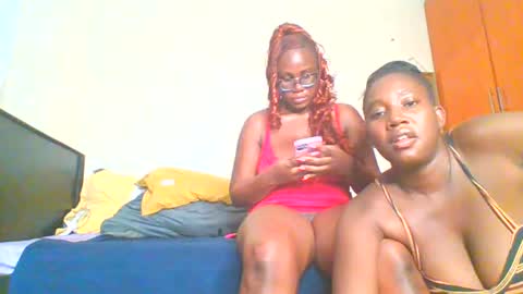 Snapshot of sexxy_thick_ebony chatting on June 27, 2026, 10:09 am Sweet doll online show from June 27, 2026, 10:09 am