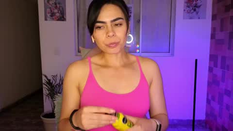  Angie   online show from February 26, 2025, 5:09 am