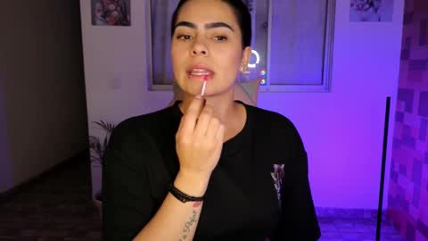  Angie   online show from March 3, 2025, 11:24 pm