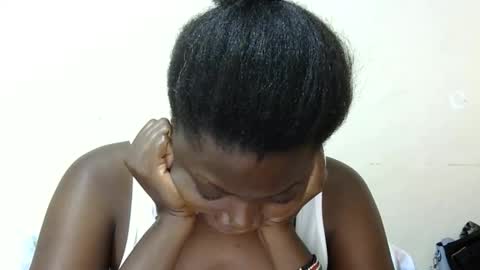 Snapshot of sexxymelanin73 chatting on April 29, 2026, 7:53 pm Sexy Boobs online show from April 29, 2026, 7:53 pm