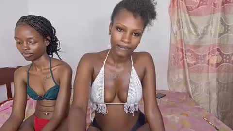 sexxypixie online show from April 27, 2026, 11:52 am
