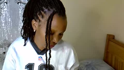 Sexxyqueens online show from October 7, 2025, 7:00 pm