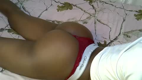 sexxyvee224 online show from October 7, 2025, 12:19 am