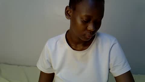 sexxyvee224 online show from October 19, 2025, 11:11 am