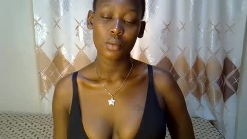 sexxyvee224 online show from November 11, 2025, 8:14 am