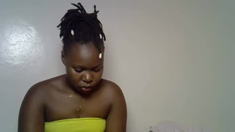 CurvyGoddess online show from December 2, 2025, 5:46 am