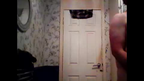 sexy787411 online show from February 4, 2026, 7:09 pm