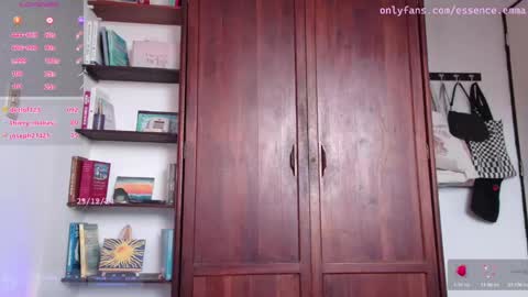 sexy__emma online show from December 23, 2024, 7:41 pm