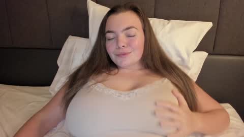 Hello dear. I will be glad to meet you.  see you soon. online show from December 6, 2024, 1:51 am